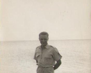 1_001 → Commentaire de schichau harry sam. 12 mars 2011 22:47:36 CET (92.150.94.57) 2°Classe SCHOLZ Mtr.140680 en 1968 a Totégégie