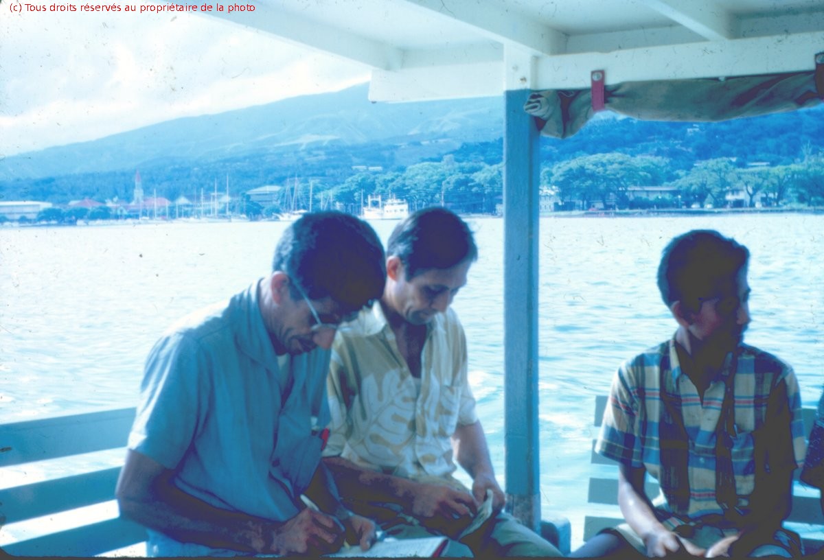 19680400.34.peut etre Tahiti