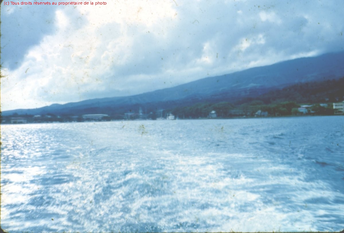 19680400.35.peut etre Tahiti