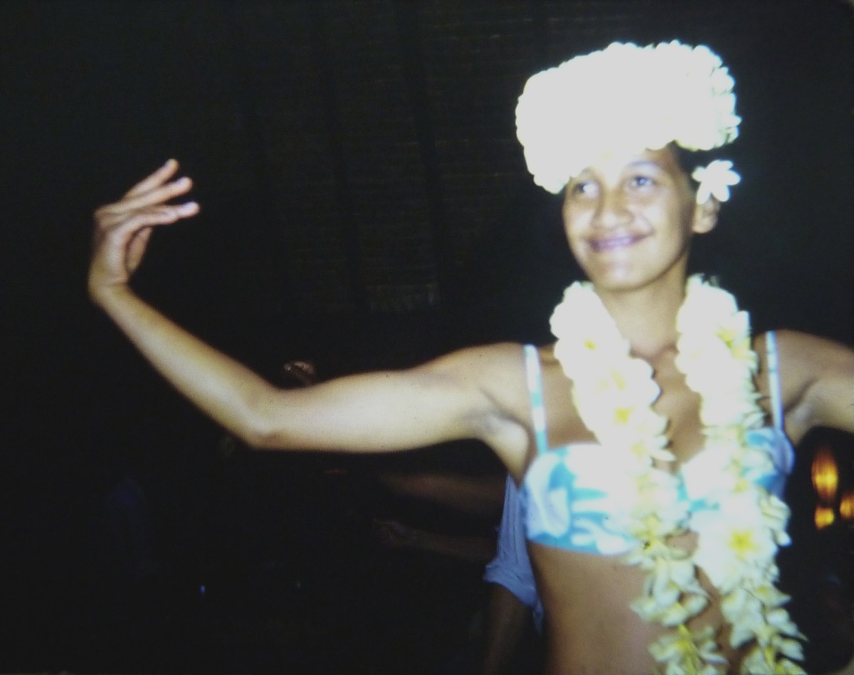 19670900 05p Danseuse Tahone