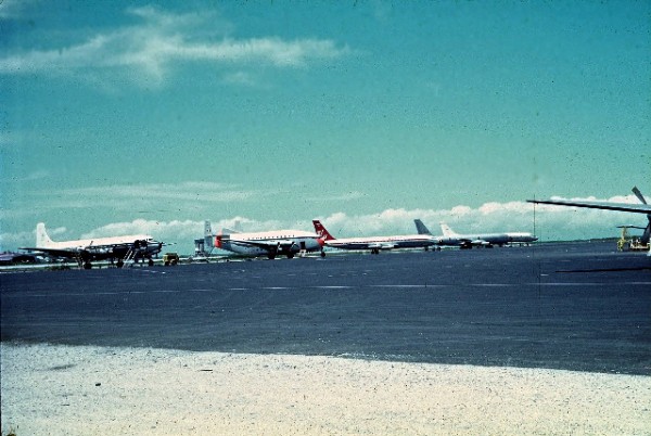 005 aéroport de Tahiti-Faaa(1).jpg