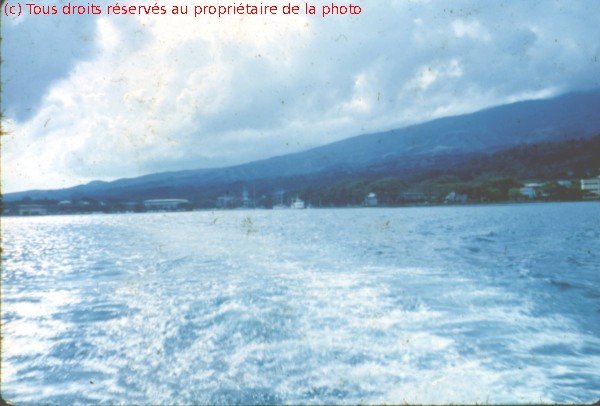 19680400.35.peut etre Tahiti