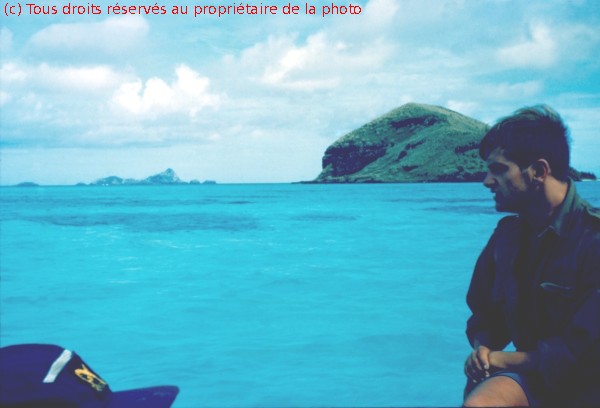 19670600-002: Gambier, visite à Mangareva