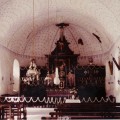 071 Gambier,  église Hakamarou en 1985, intérieur entretenu malgré l'absence habitants