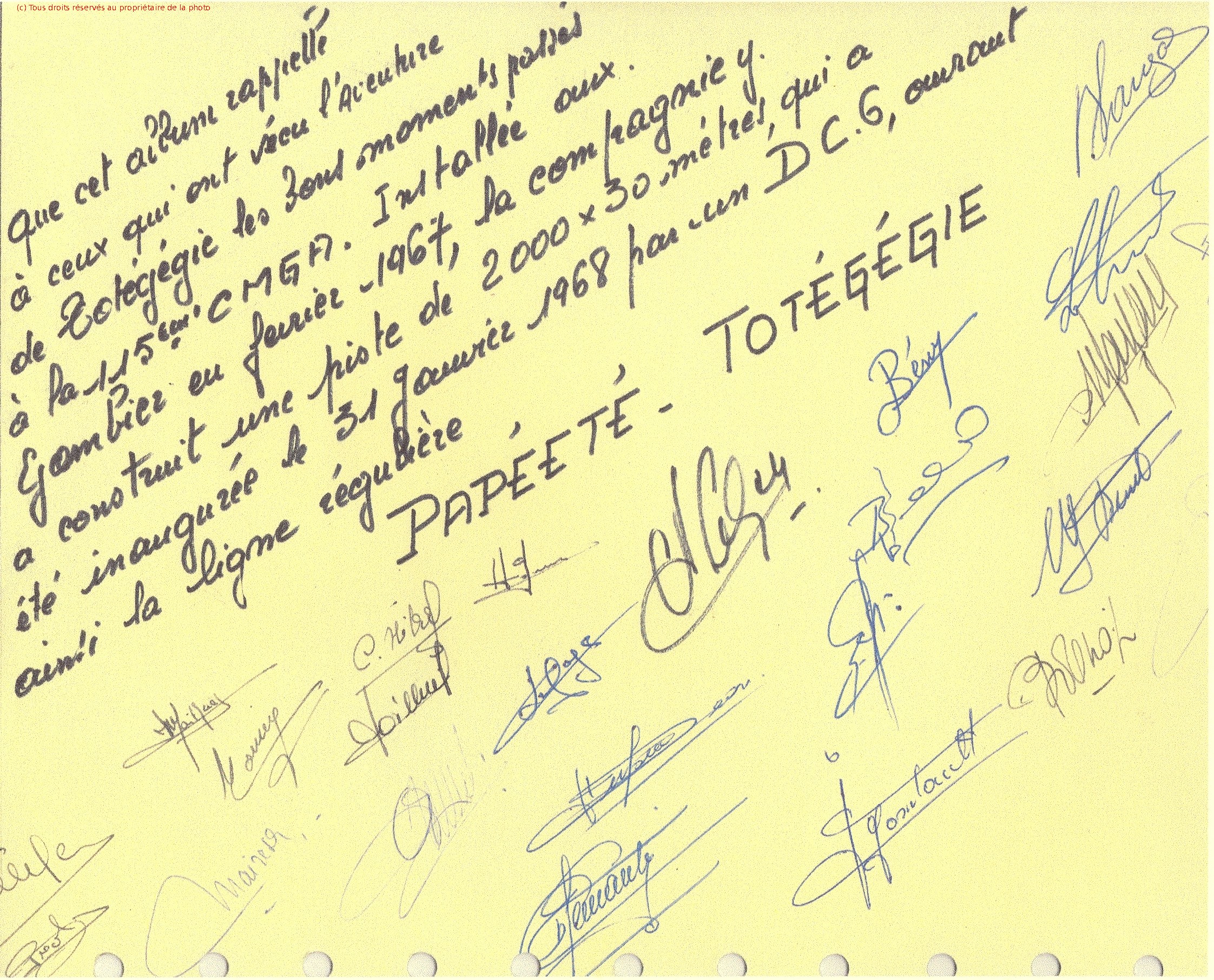 signatures pour l'album officiel 115e CMGA par les officiers et sous-officiers