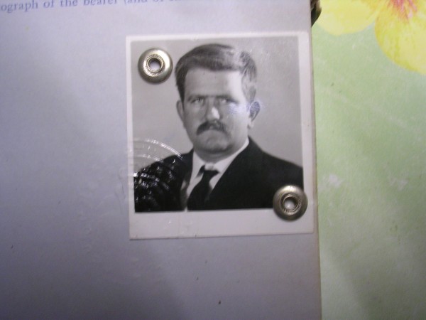 photo du passeport de Pierre Lajaunie