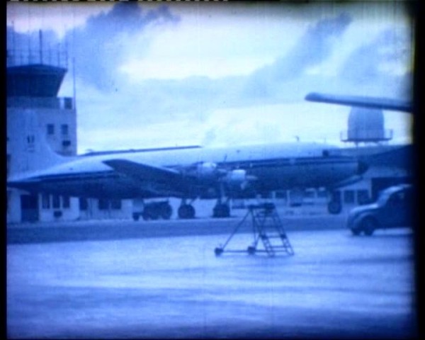 Z Les avions à Hao 4