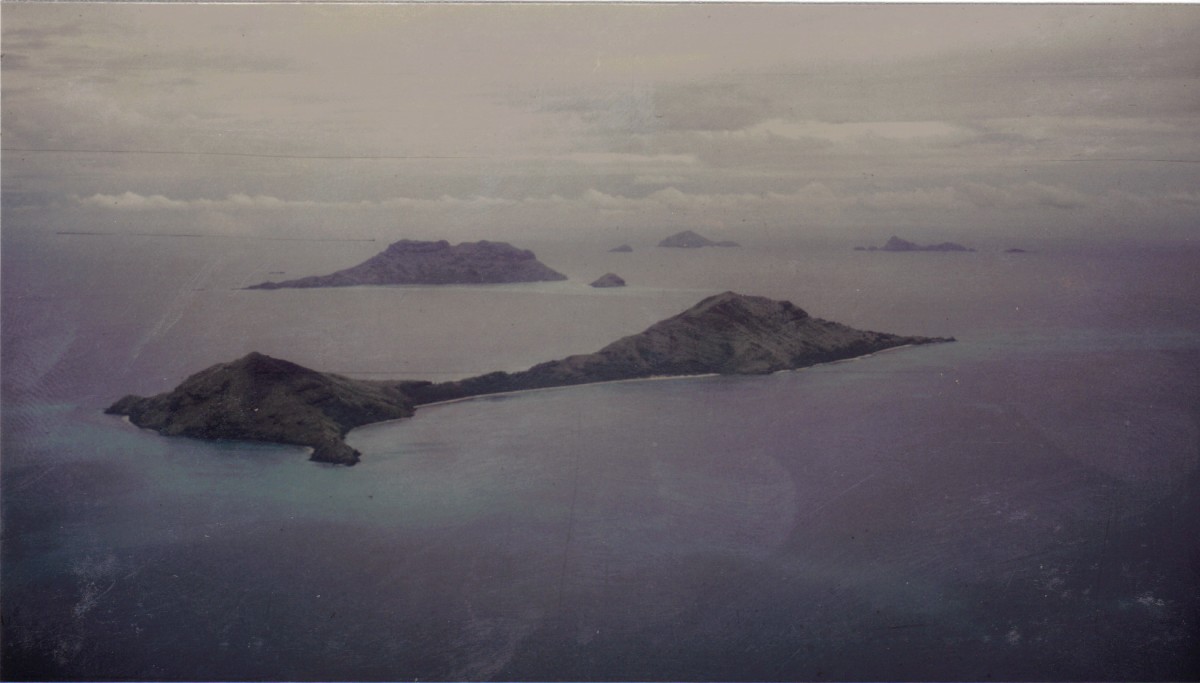 052 Gambier 1967, vues d'Aukéna et Hakamarou