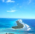 L'atoll et la piste vue d'avion