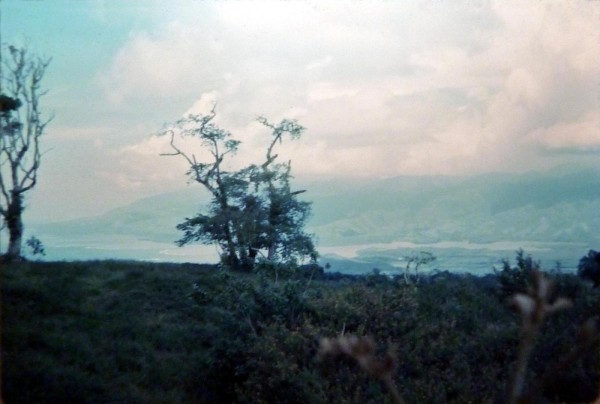 19680100 b17 vue de la Presqu’île. Tahiti Iti ou Taiarapu