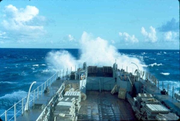 Sortie de Fangataufa mai 67