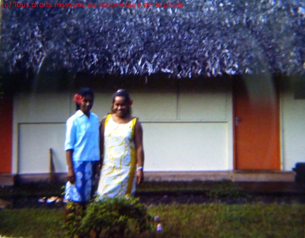 19661028 06 Tahiti les ménagères du centre detente