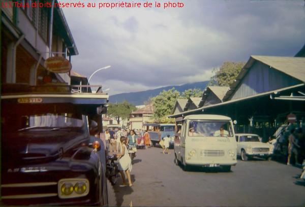 19670900 14p le marché de Papeete