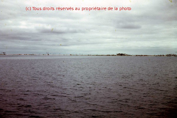 dernière vue des gambiers (Totégégie) après notre embarquement pour la quille  sur le Cheliff