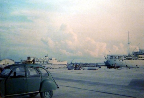 19680100 b01 peut-être le port de Hao