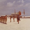 Totégégie 31 01 68, 1er avion, les Honneurs au colonel Autran, par la Légion