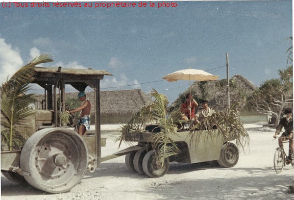 Totégégie 20.03.68, escorte section Engins à son chef. Merci les gars !