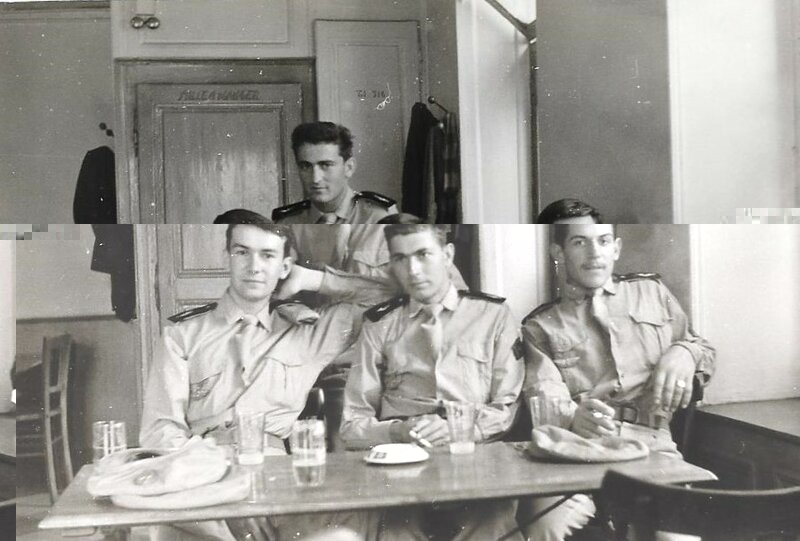 Moi 1963.07 Toul 15 RGA café à Toul  Serge 1er devant à gauche -phone.jpg